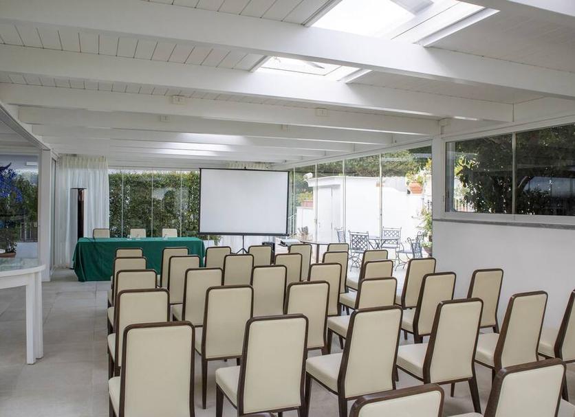 Conference room Photo