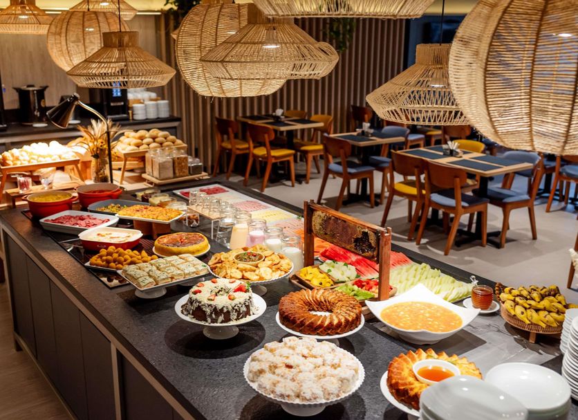 Buffet Photo