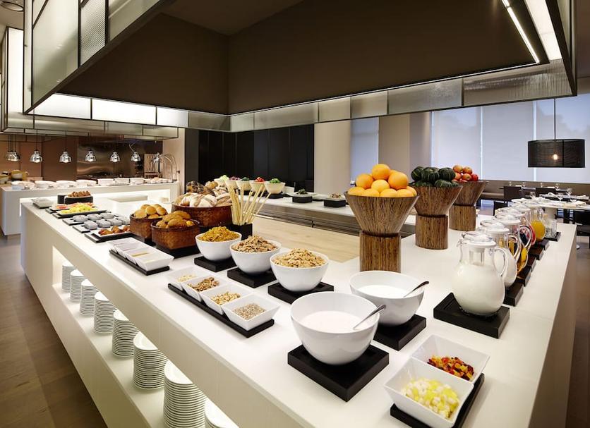 Buffet Photo