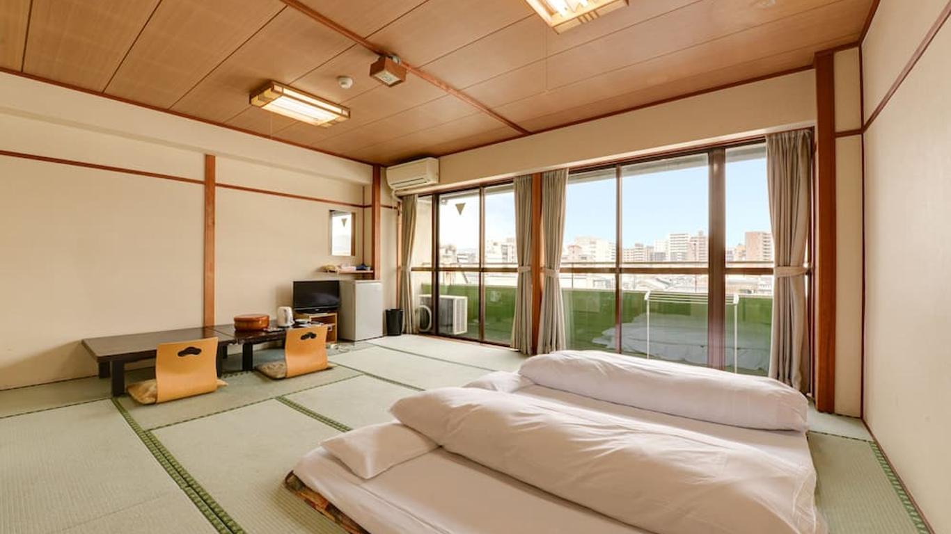 Hotel Oumiya