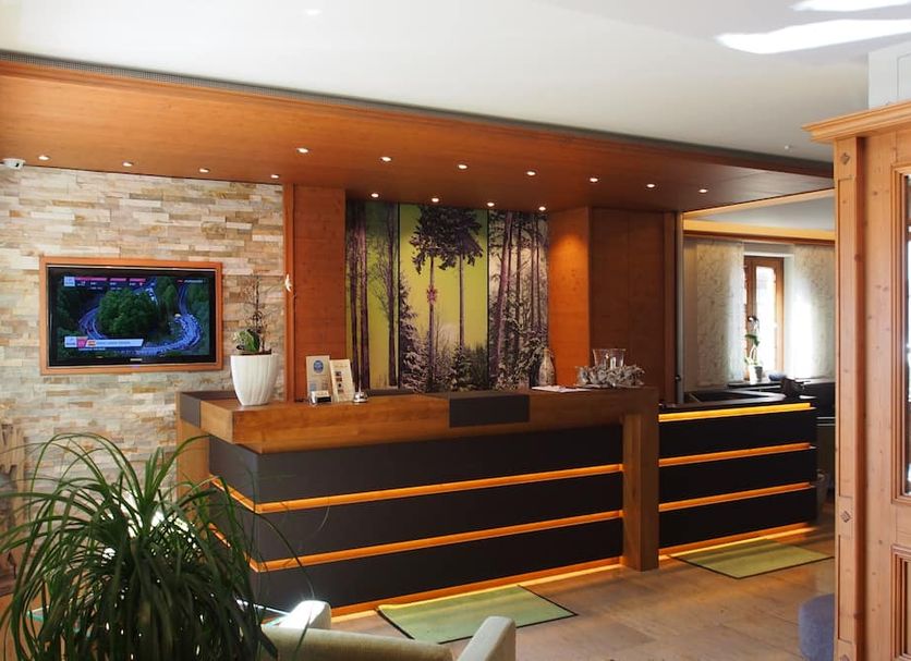 Front desk Photo