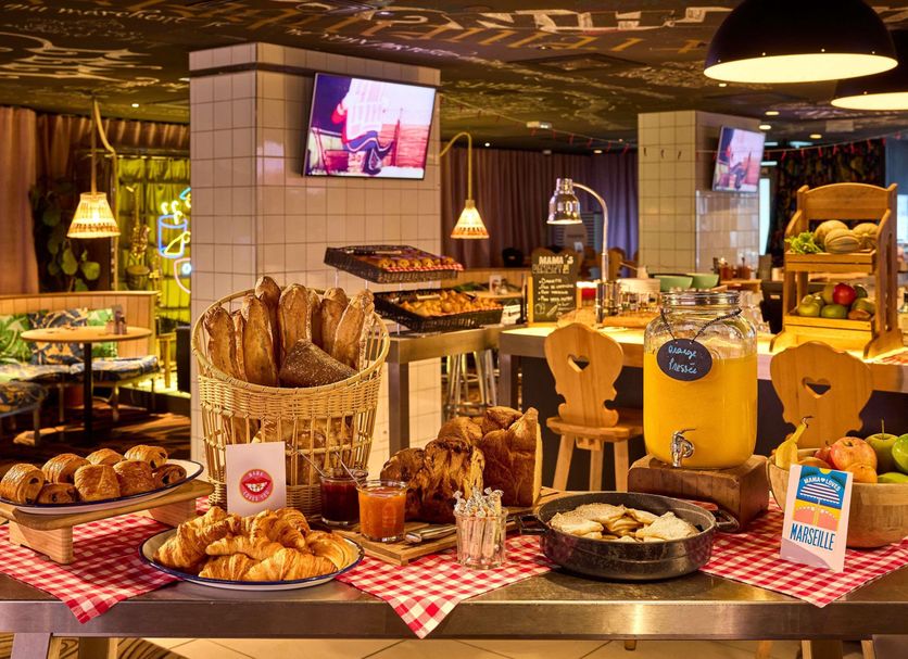 Buffet Photo