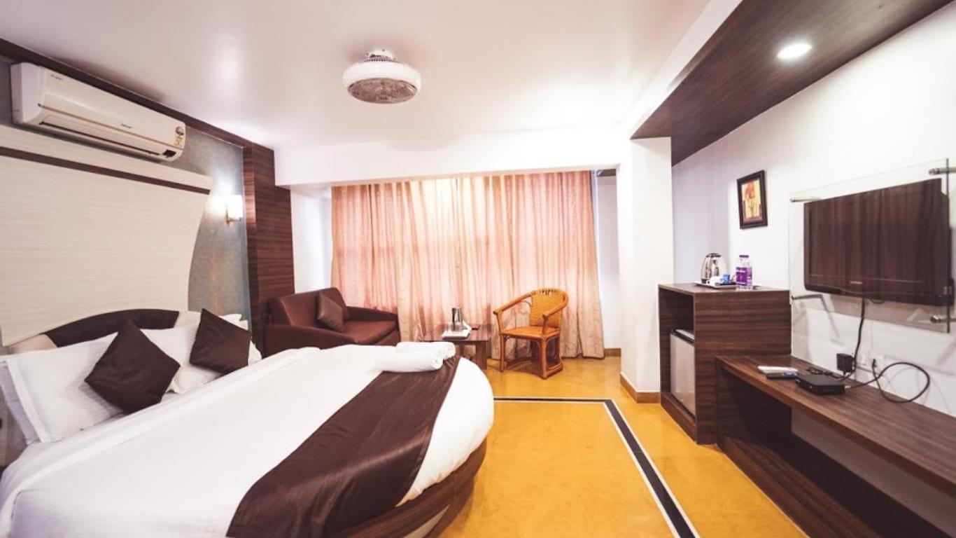 Shantis Hotel Surbhi