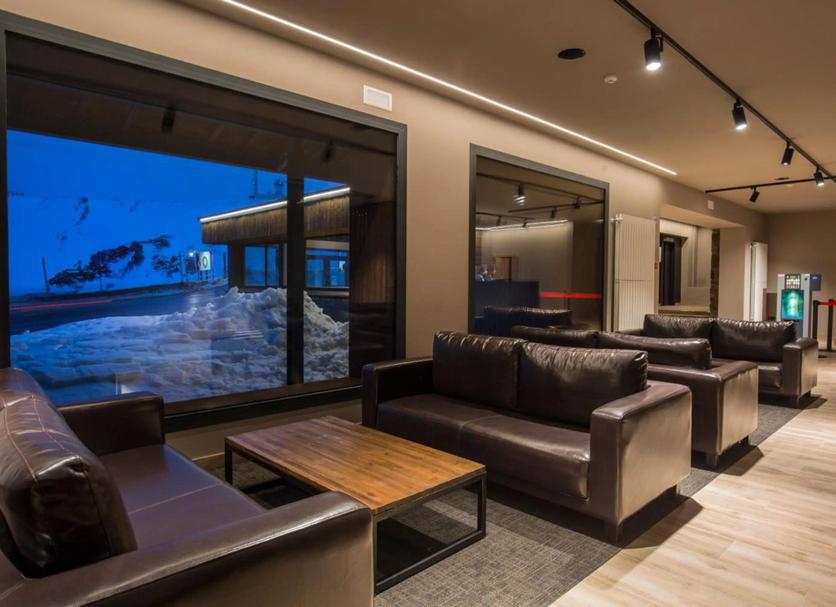 Lounge Photo