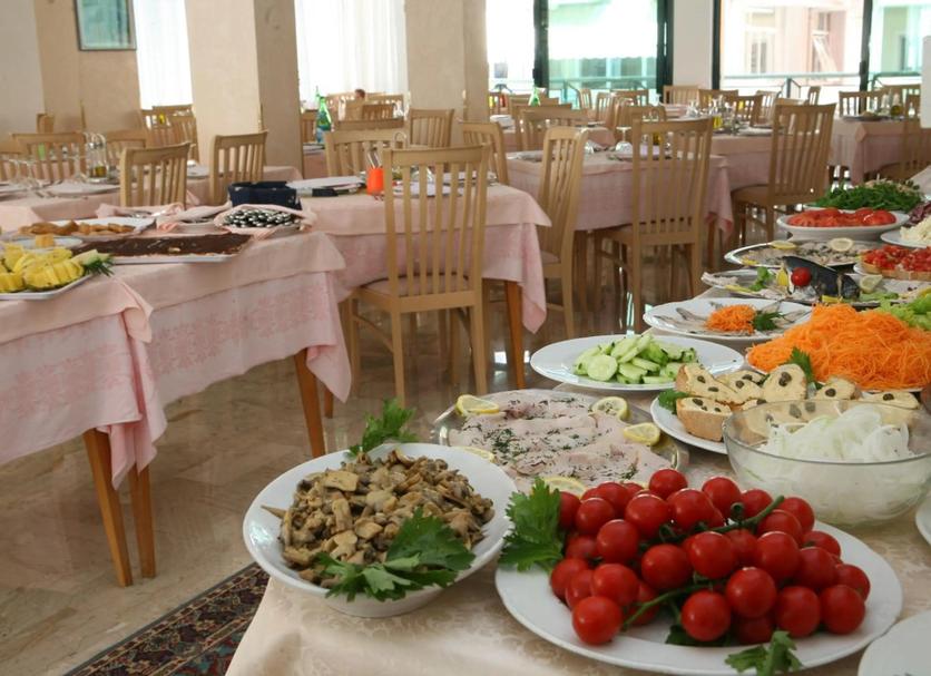 Buffet Photo