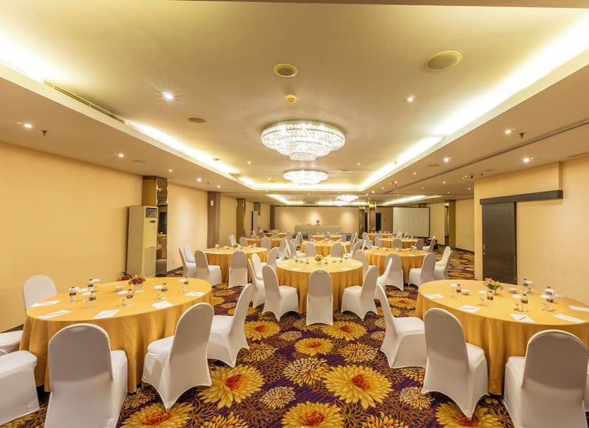 Banquet hall Photo