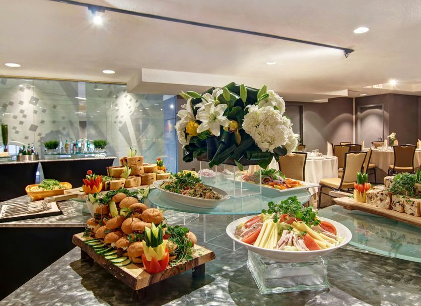 Buffet Photo