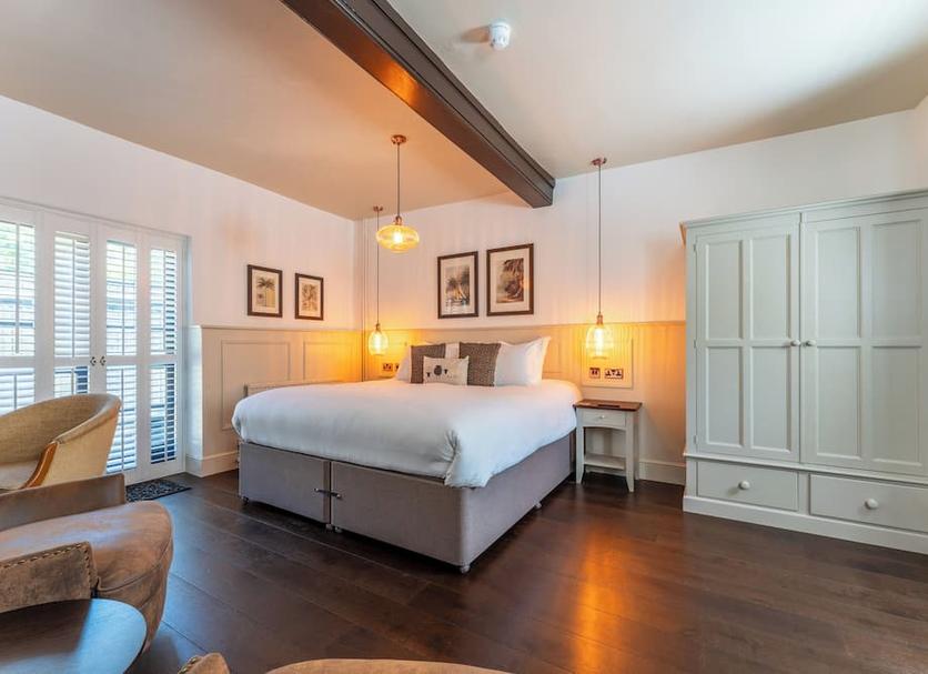 Bedroom Photo