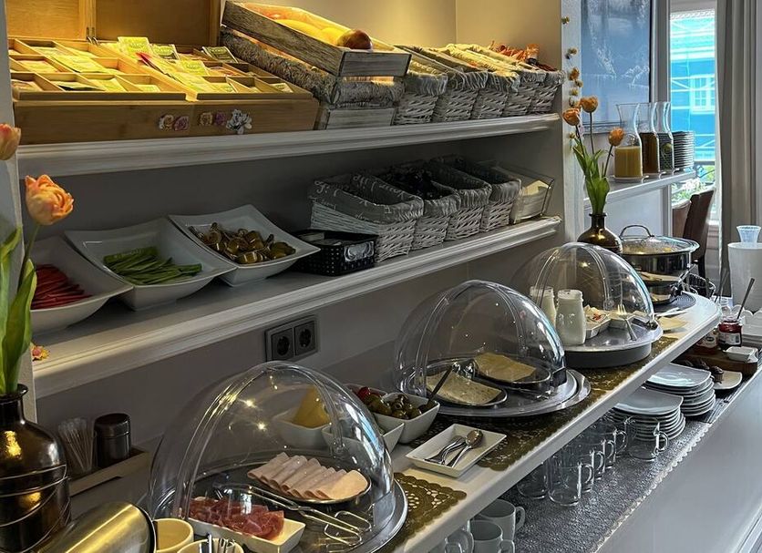 Buffet Photo