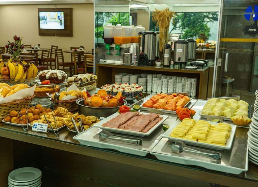 Buffet Photo