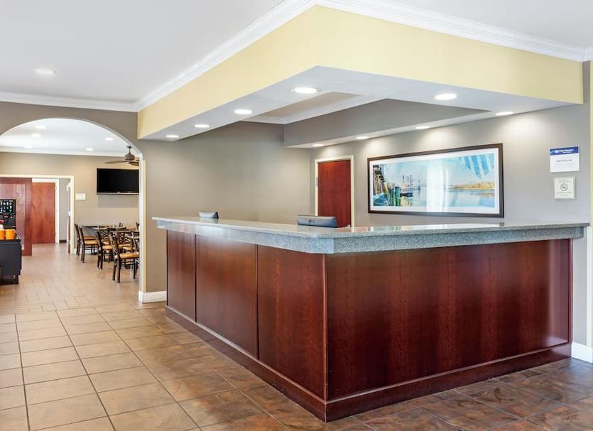 Front desk Photo
