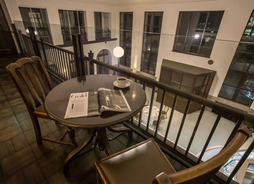 Balcony Photo