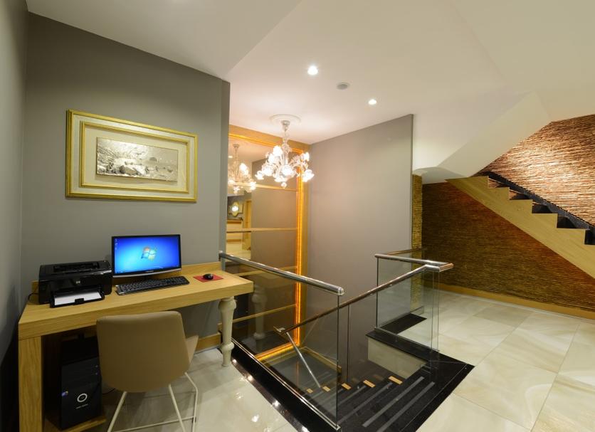 Business centre Photo