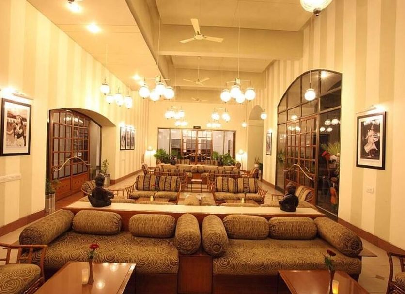 Lounge Photo