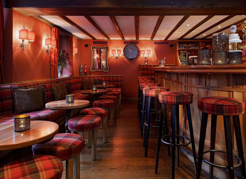 Bar Photo