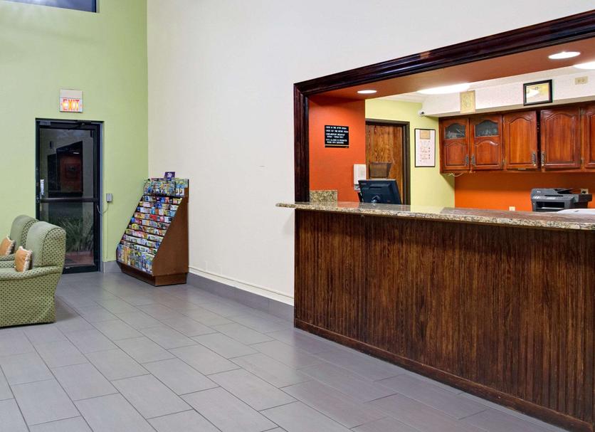 Front desk Photo