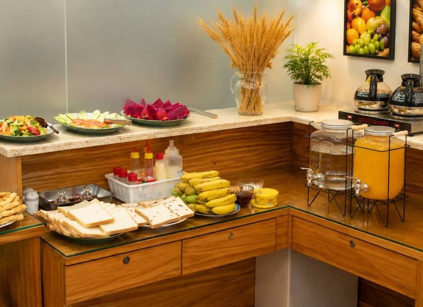 Buffet Photo
