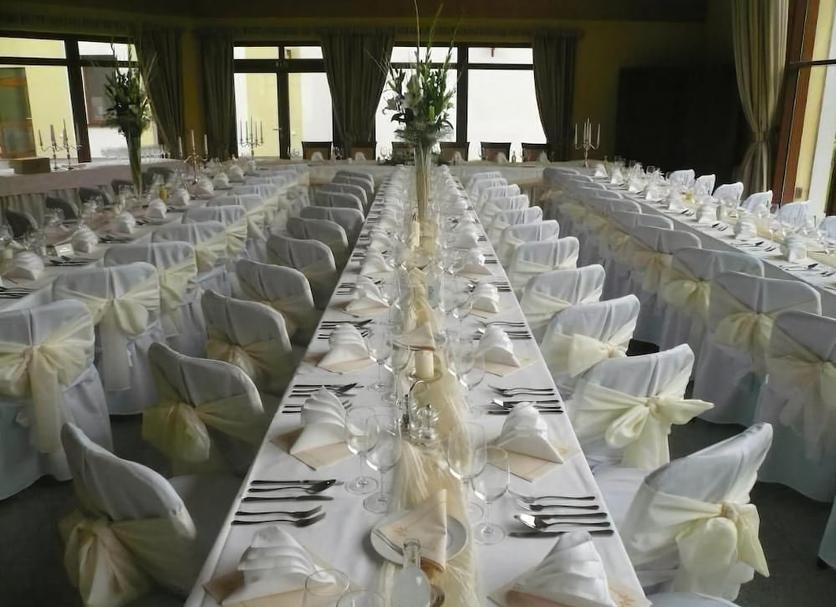 Banquet hall Photo