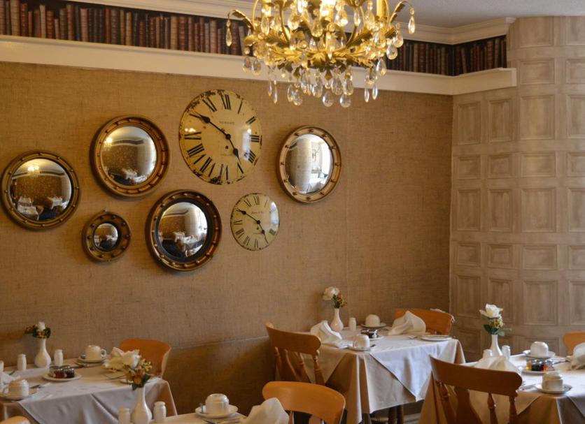 Restaurant Photo