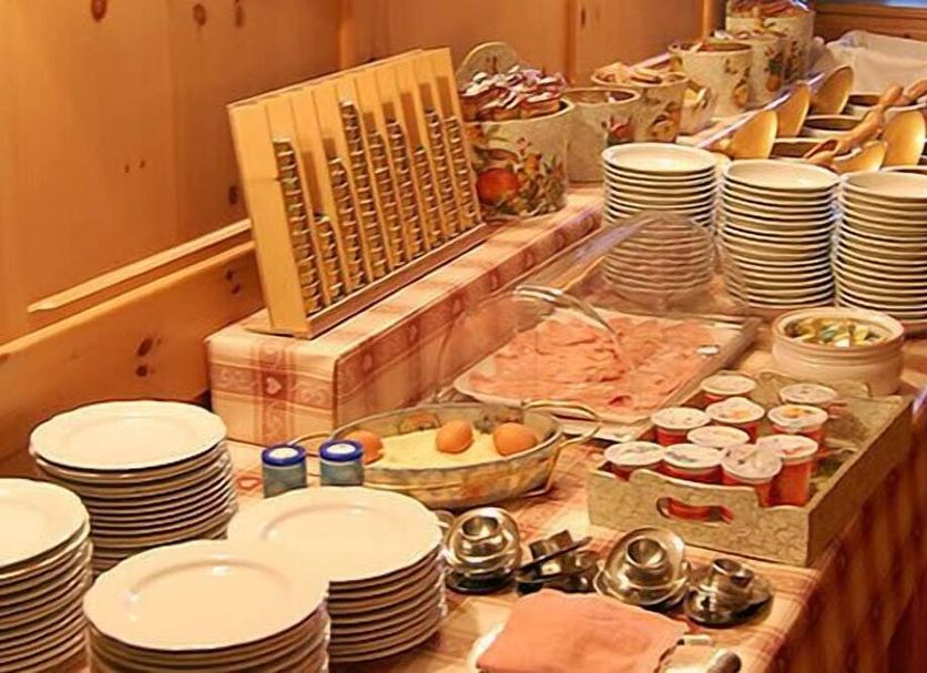 Buffet Photo