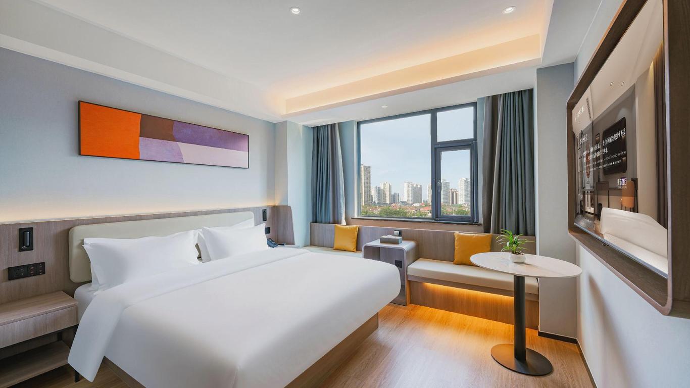 Qingmu Platinum Hotel (Nanjing Hanzhongmen Street Hexi Wanda Branch)