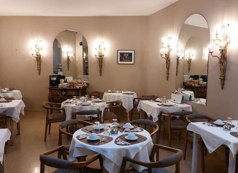 Restaurant Photo