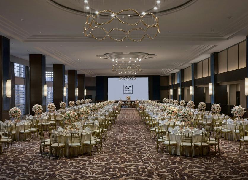 Banquet hall Photo