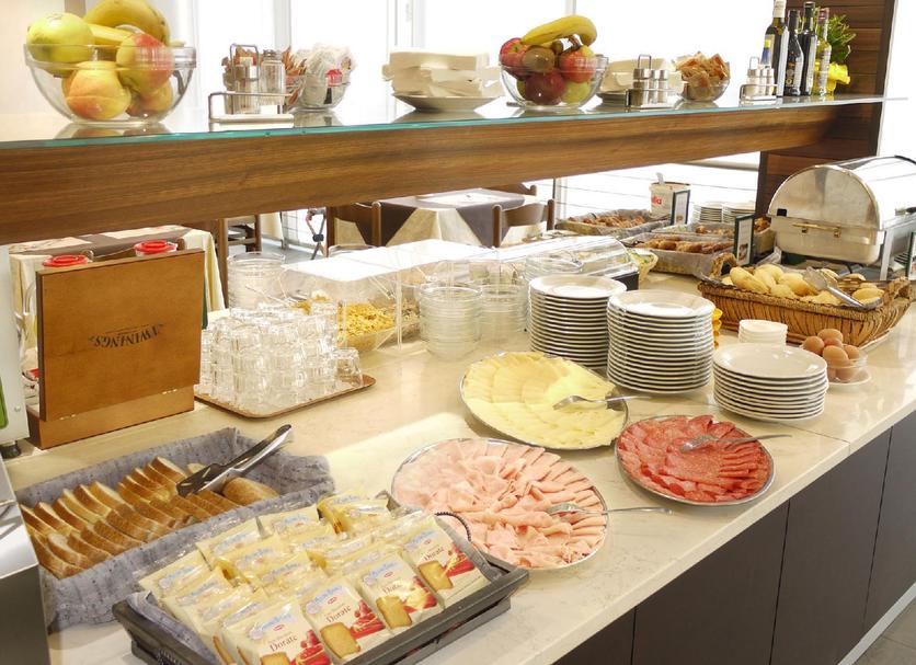 Buffet Photo