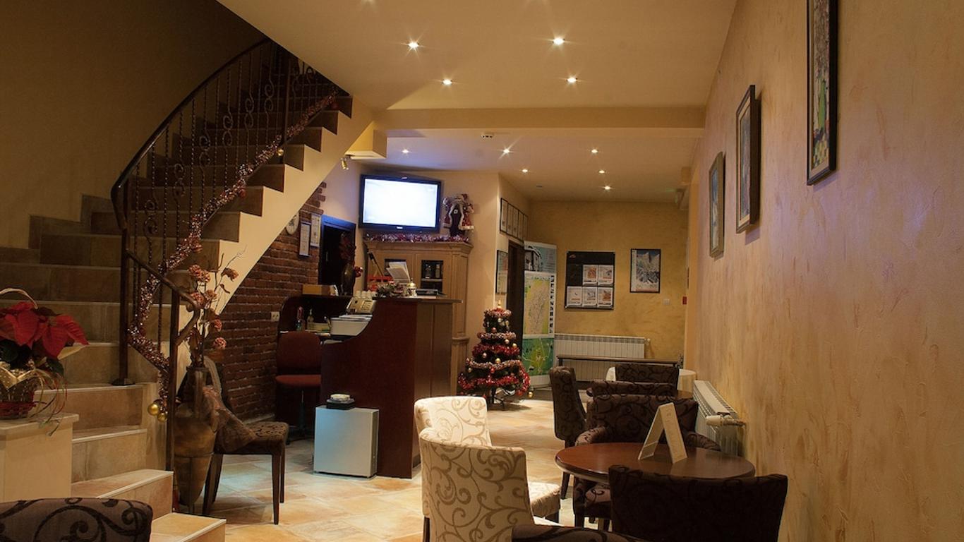 Bizev Hotel