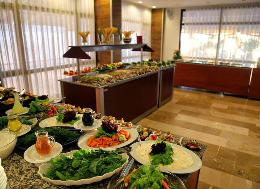 Buffet Photo