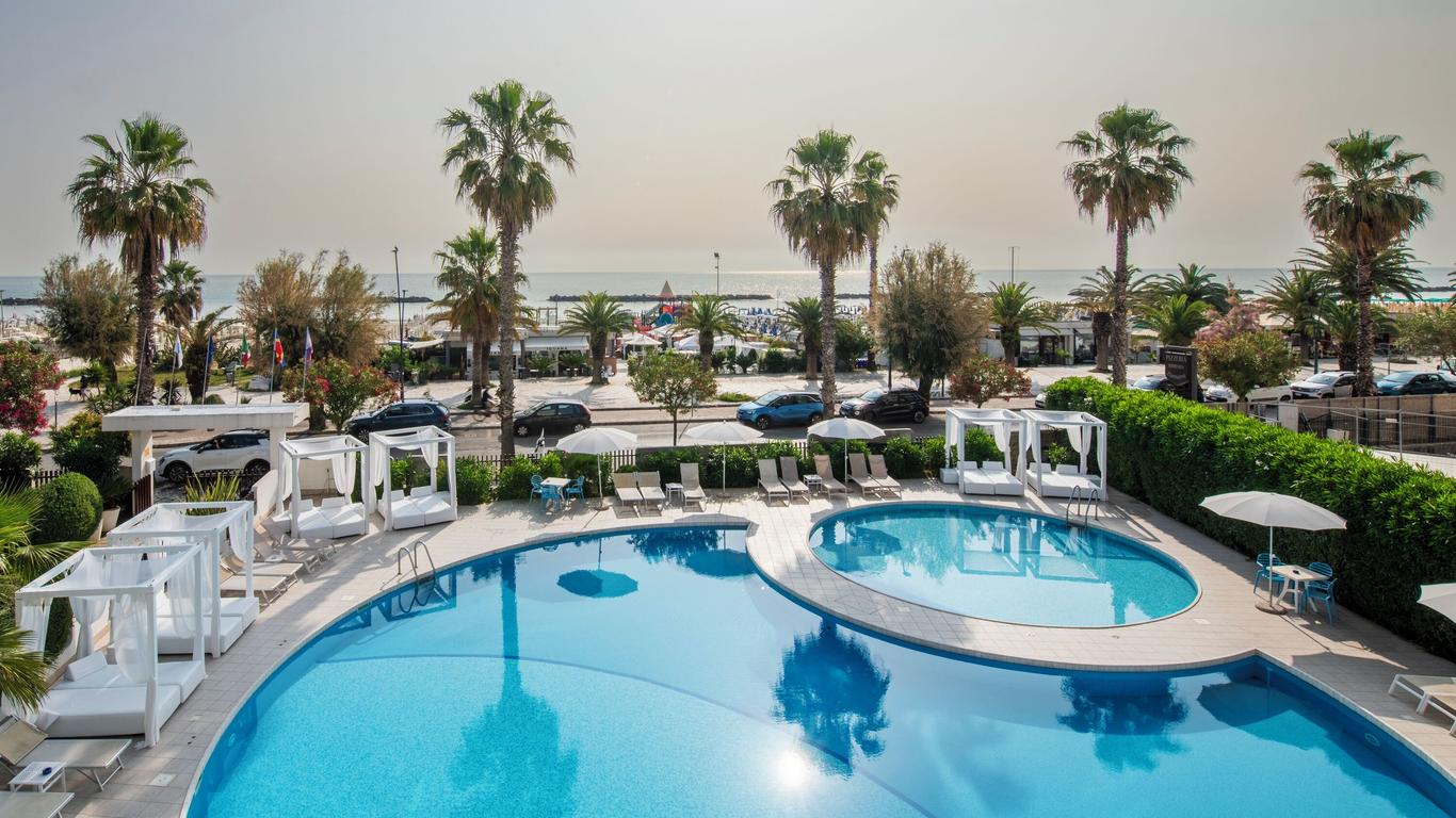 International Hotel & Suite