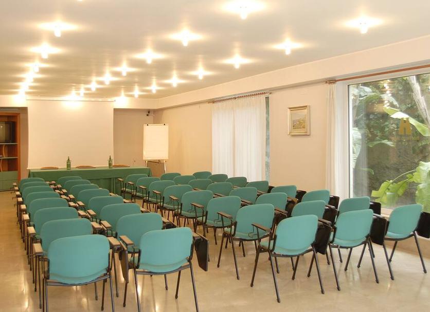 Conference room Photo