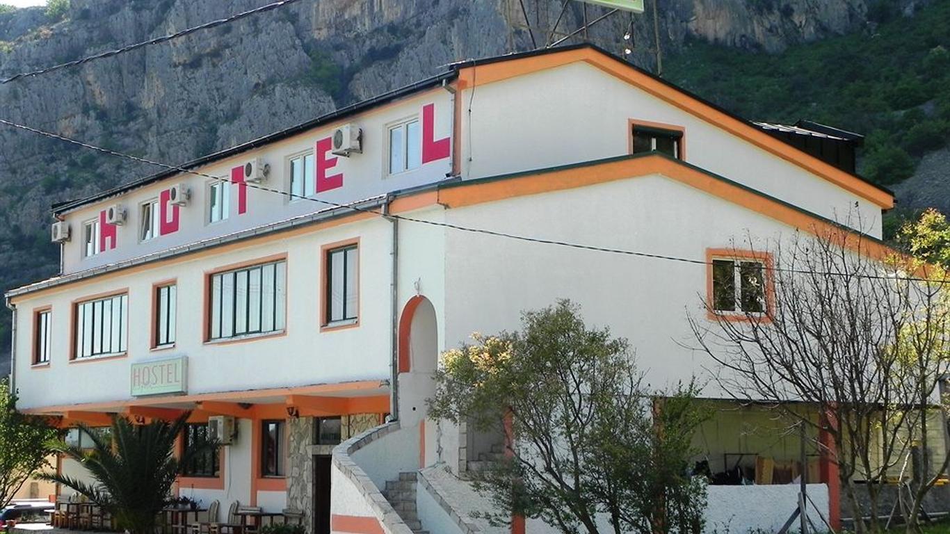 Hostel Izvor