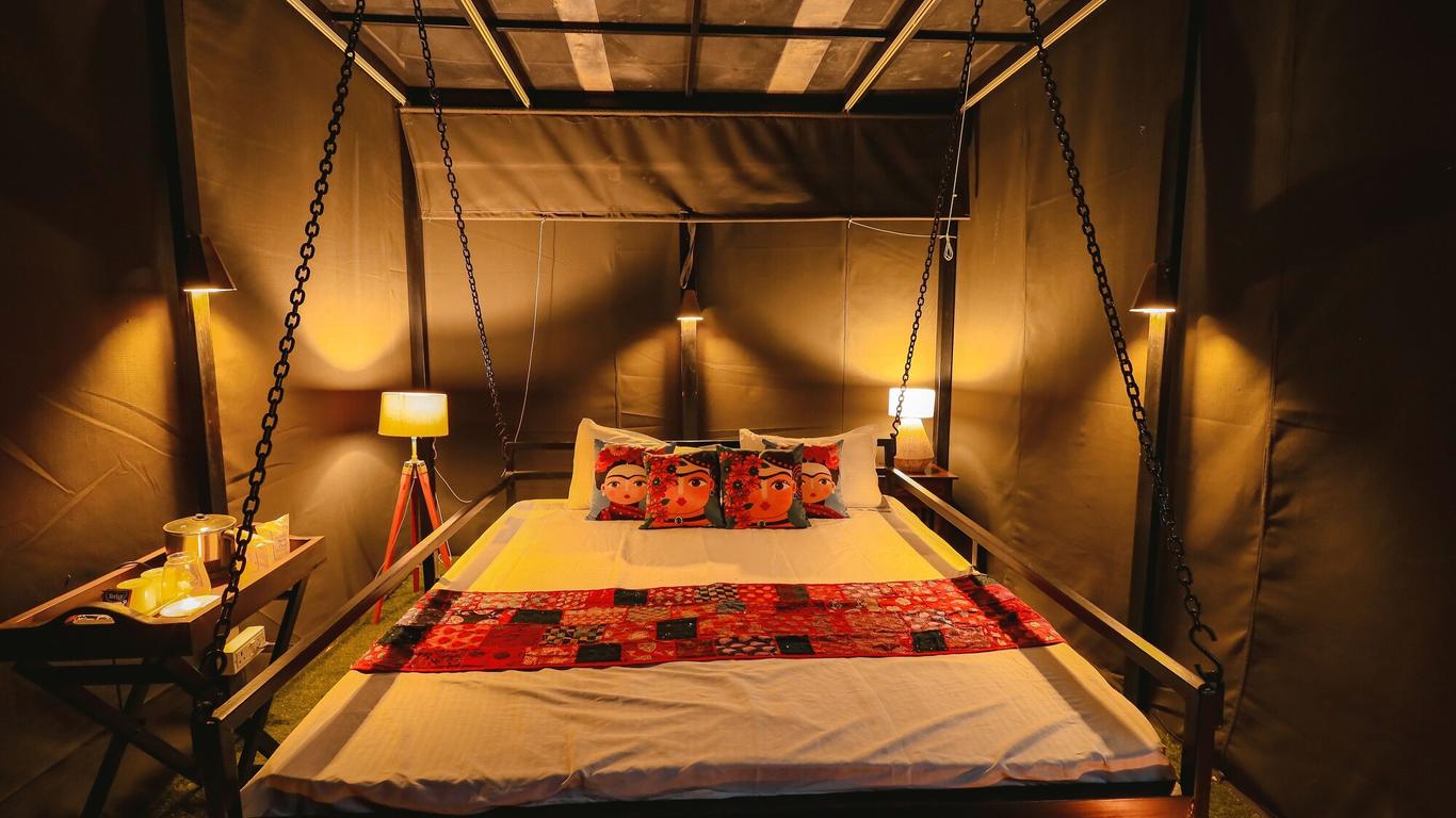 Foothill Pushkar Resort