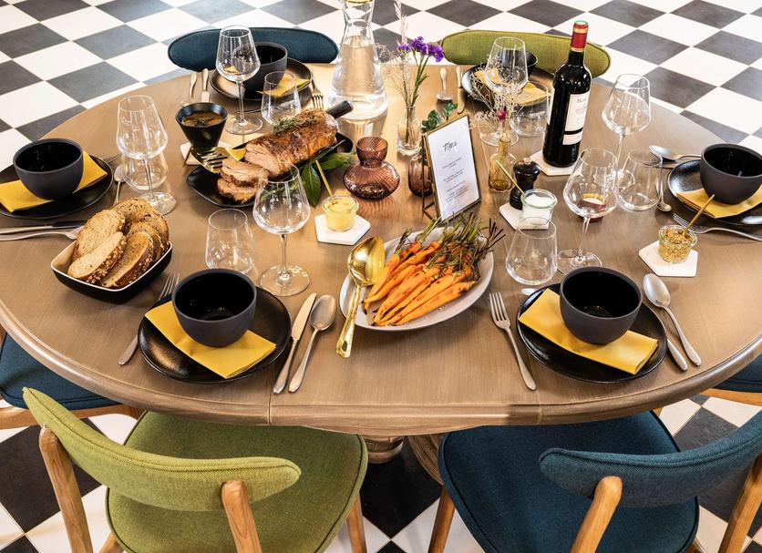 Restaurant Photo
