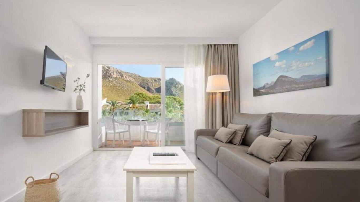 Puerto Azul Suite Hotel