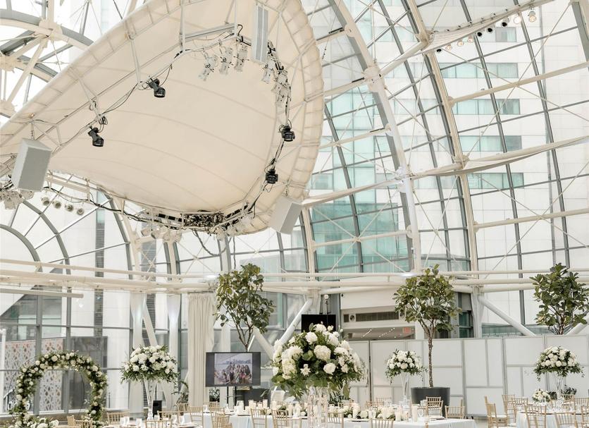 Banquet hall Photo