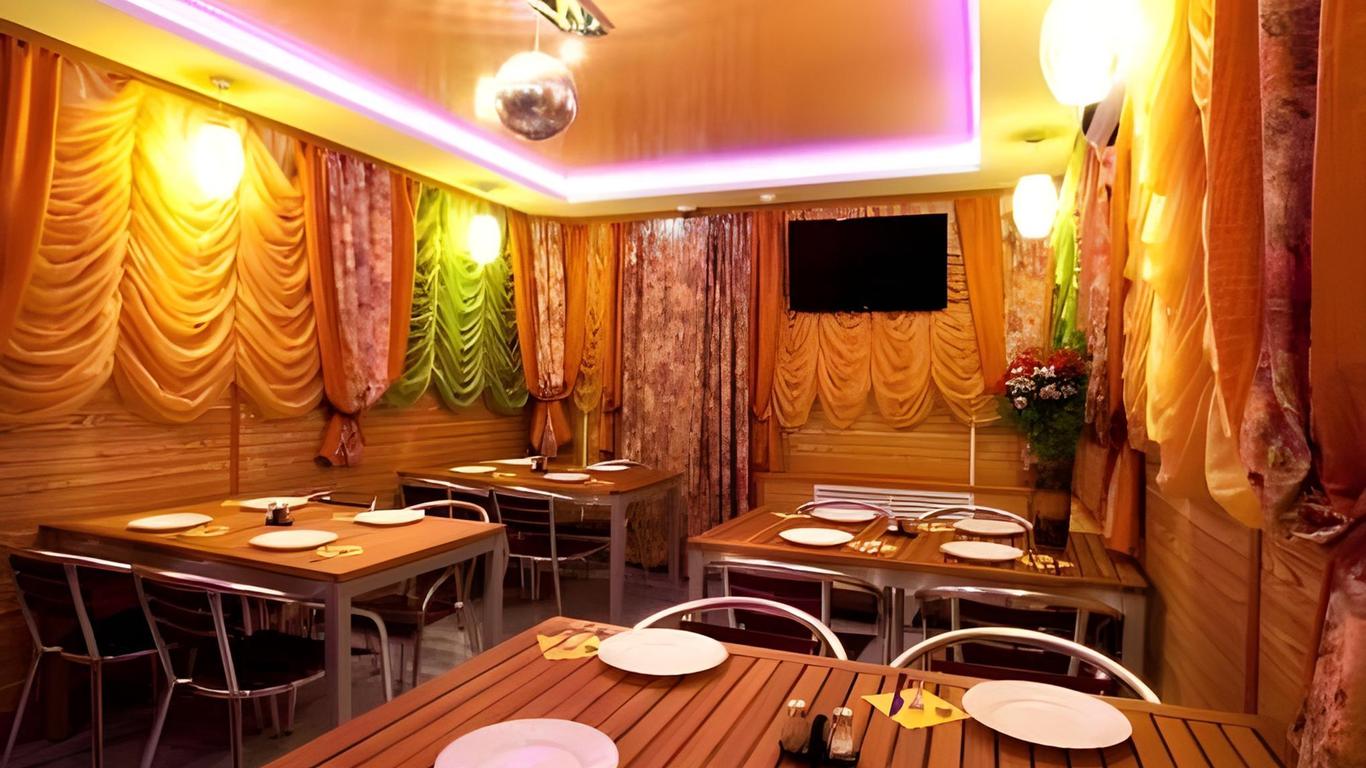 Hotel Nataly on Srednemoskovskaya 7