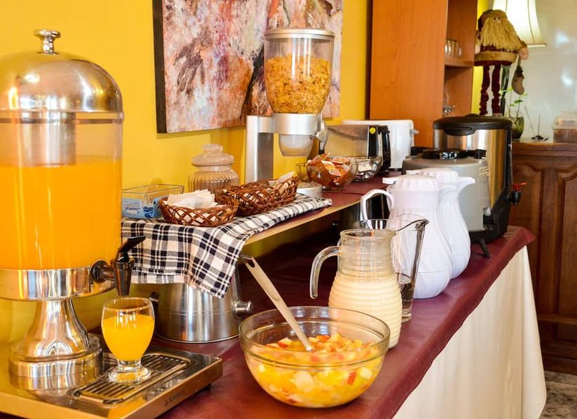 Buffet Photo