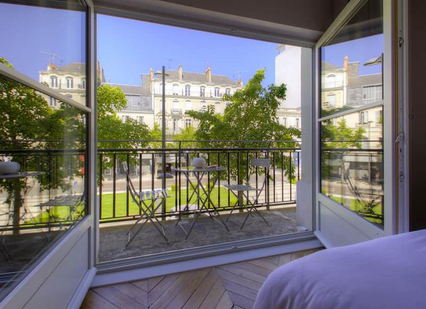 Balcony Photo