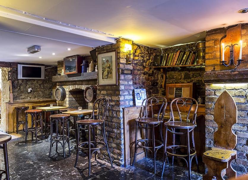 Bar Photo