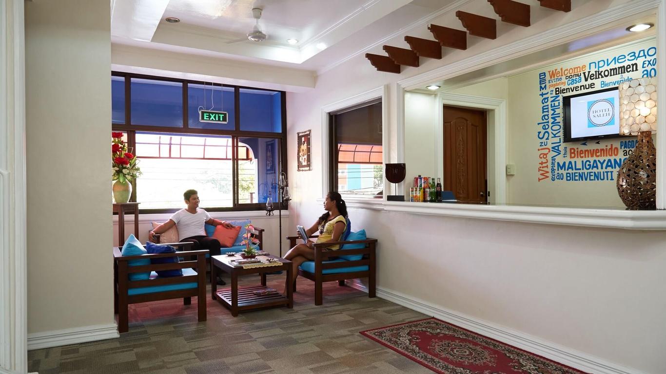 Hotel Saleh Angeles City Center
