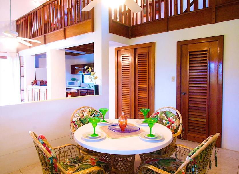 Dining room Photo