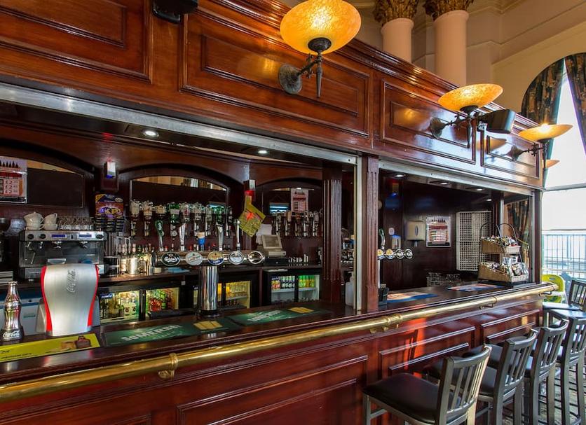 Bar Photo
