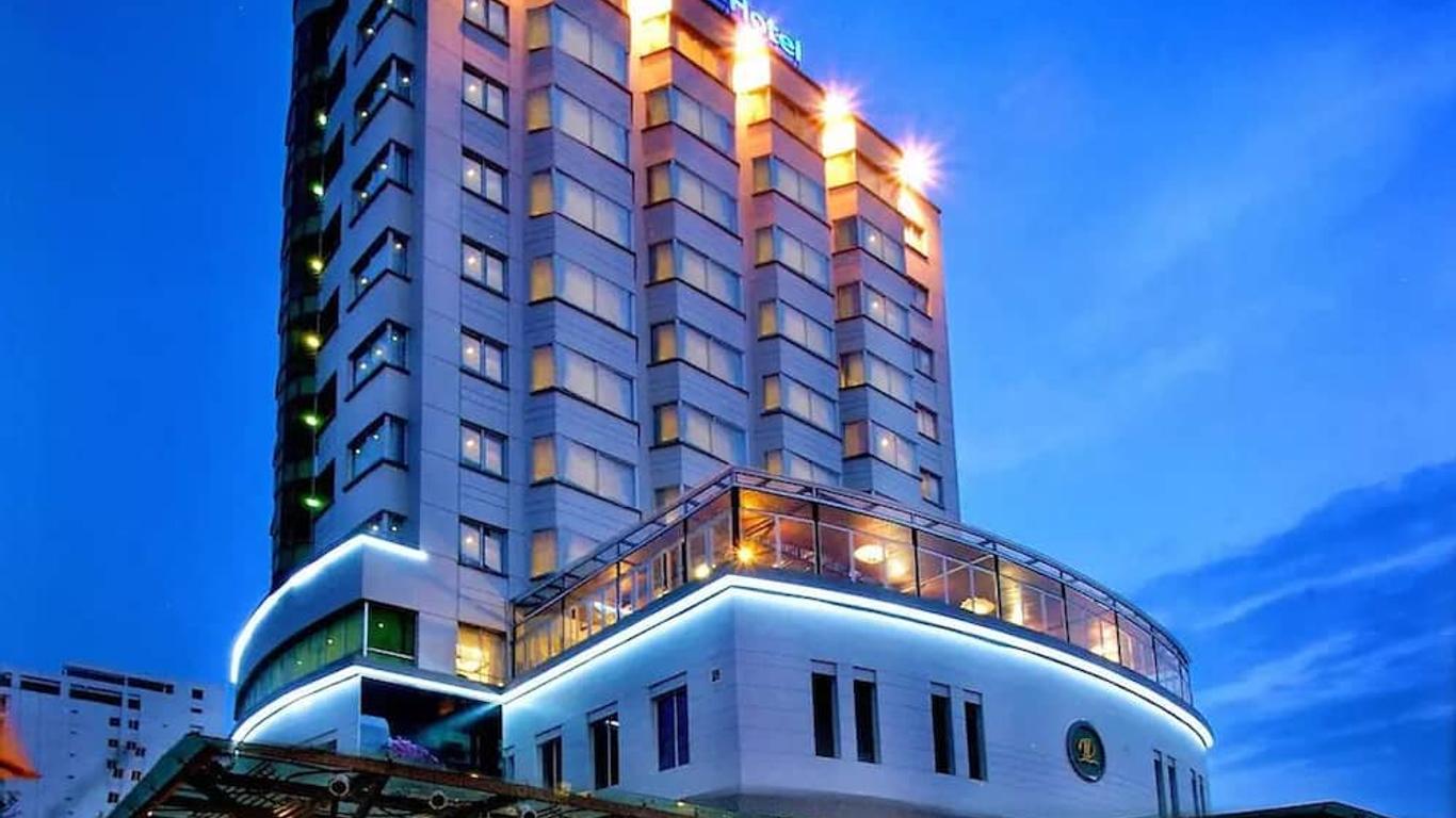 The Light Hotel and Resort