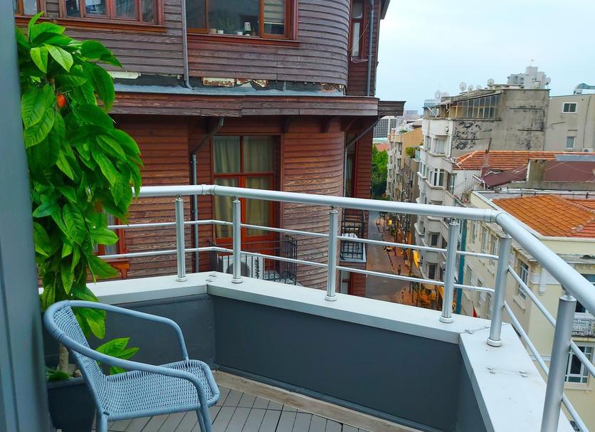 Balcony Photo