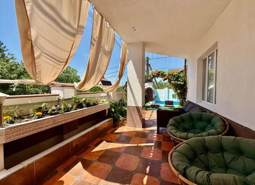 Balcony Photo