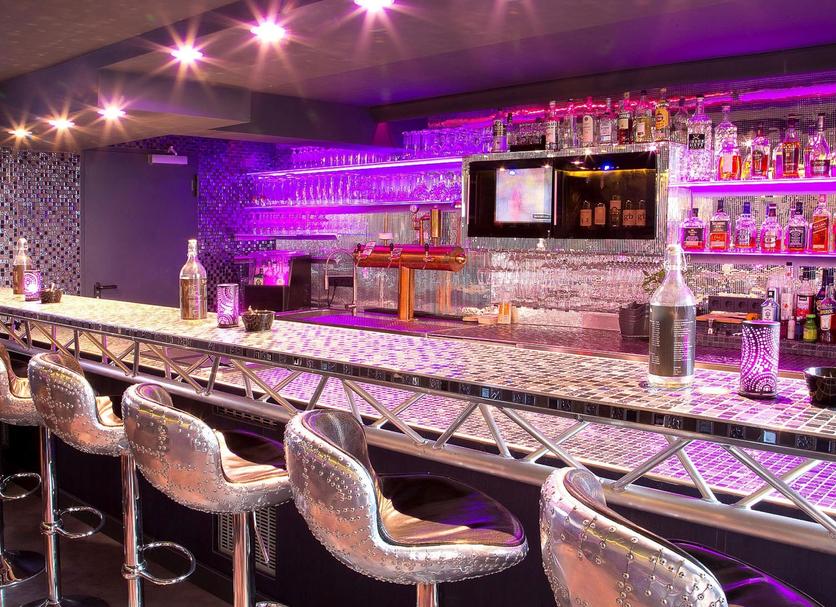Bar Photo