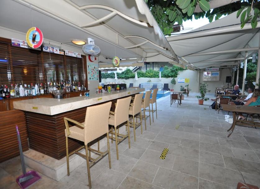 Bar Photo