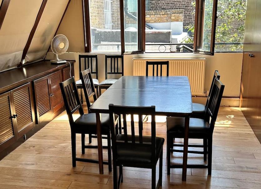 Dining room Photo